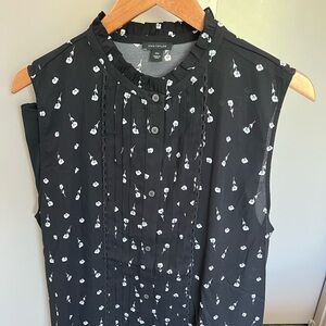 Ann Taylor Top with Plea Detailing Black XL